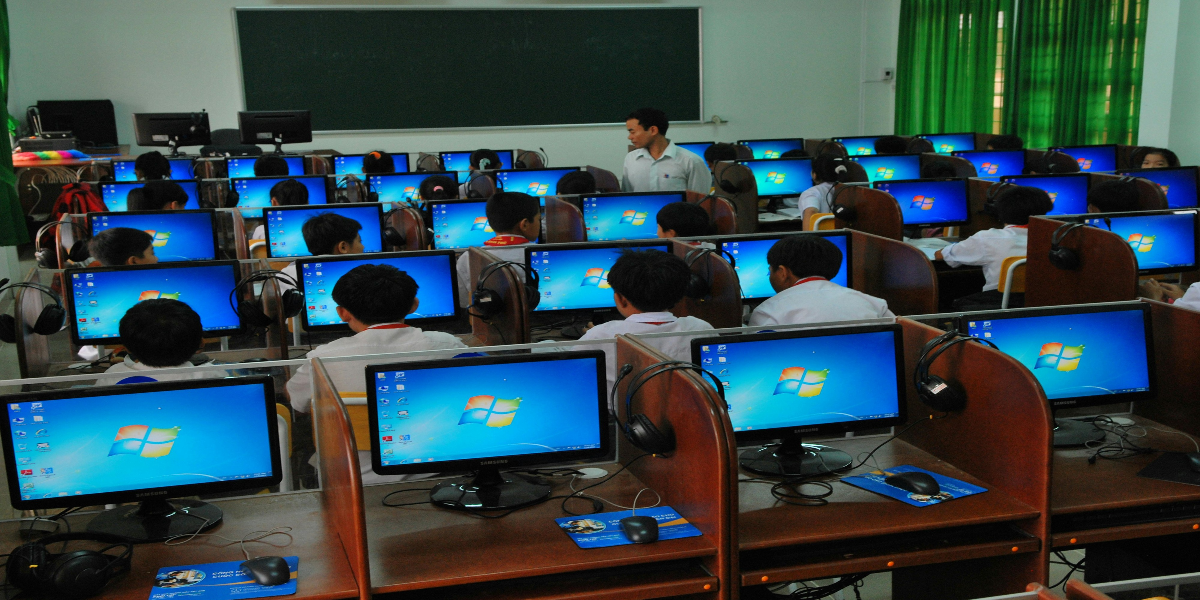 The Impact of Digital Classrooms in Modern Education